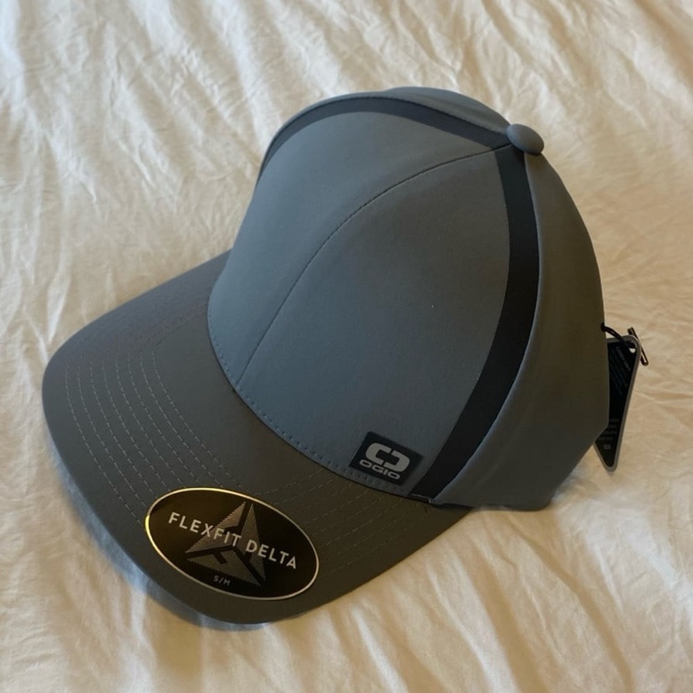 OGIO NWT Flexfit Delta Grey Hat